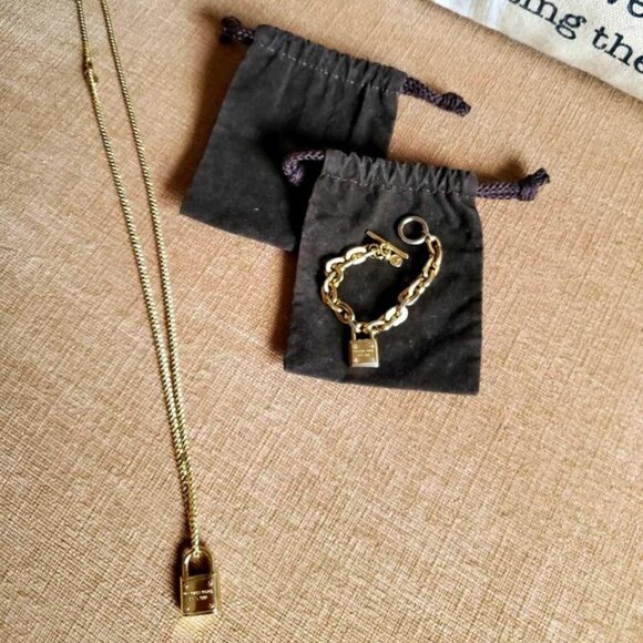 MICHAEL KORS BRACELET & NECKLACE SET with Pouch - Picture 4 of 5